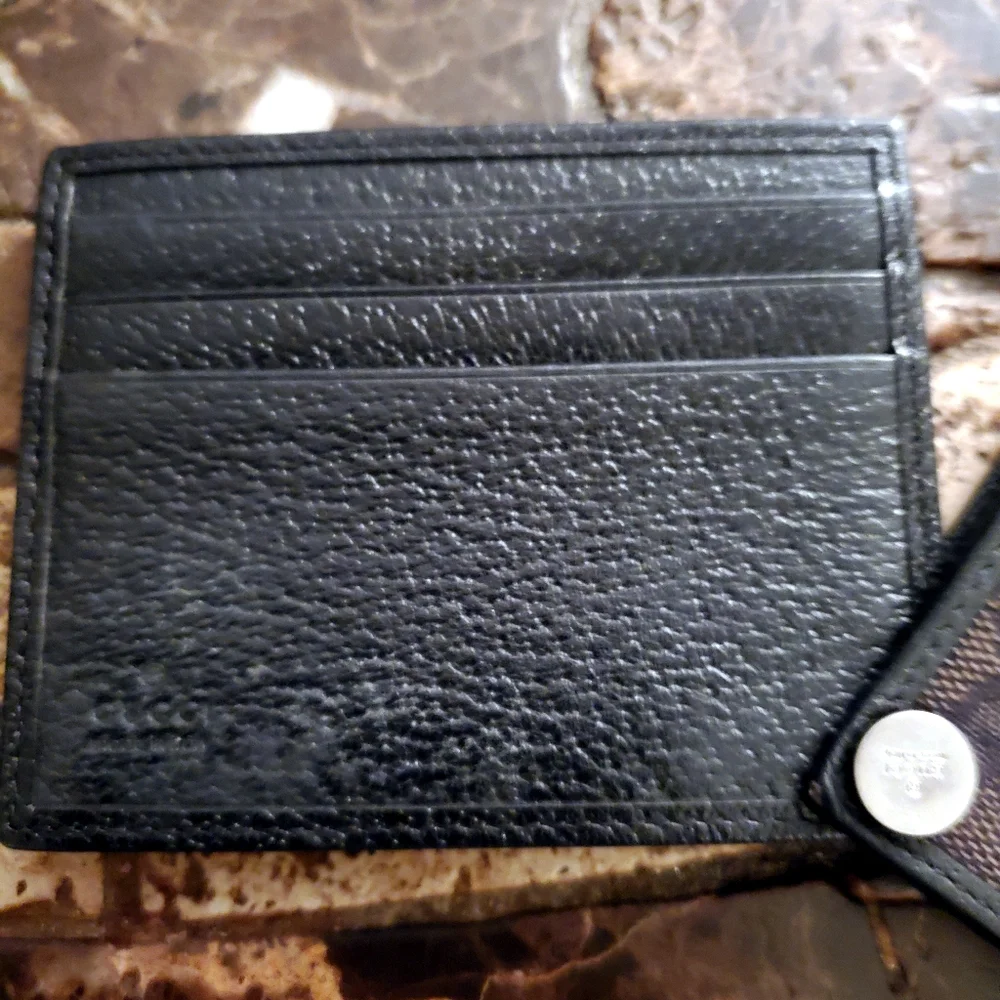 Gucci black canvas monogram Men's Wallet With 2 swivel inserts